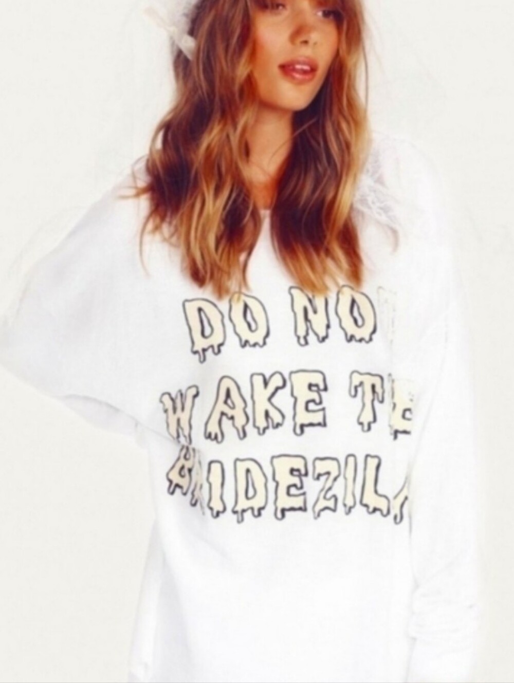 Wildfox White "Don't Wake the Bridezilla" Graphic Pullover XS